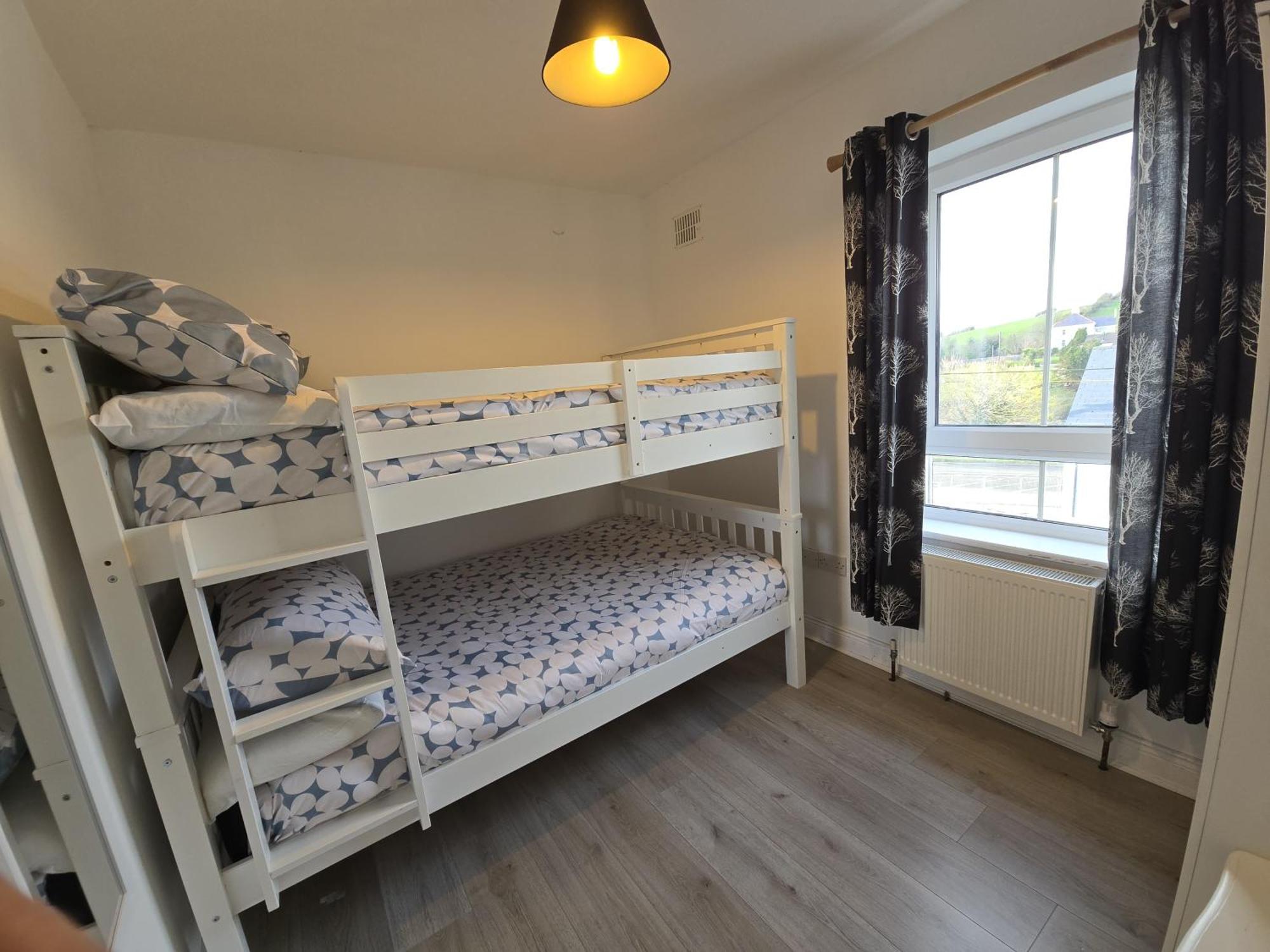 밸리셰넌 Wild Atlantic Way - Retreat - Sleeps 12 빌라 외부 사진